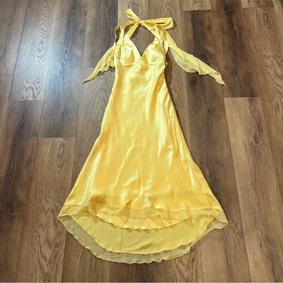 Dress - Picture 5 of 17